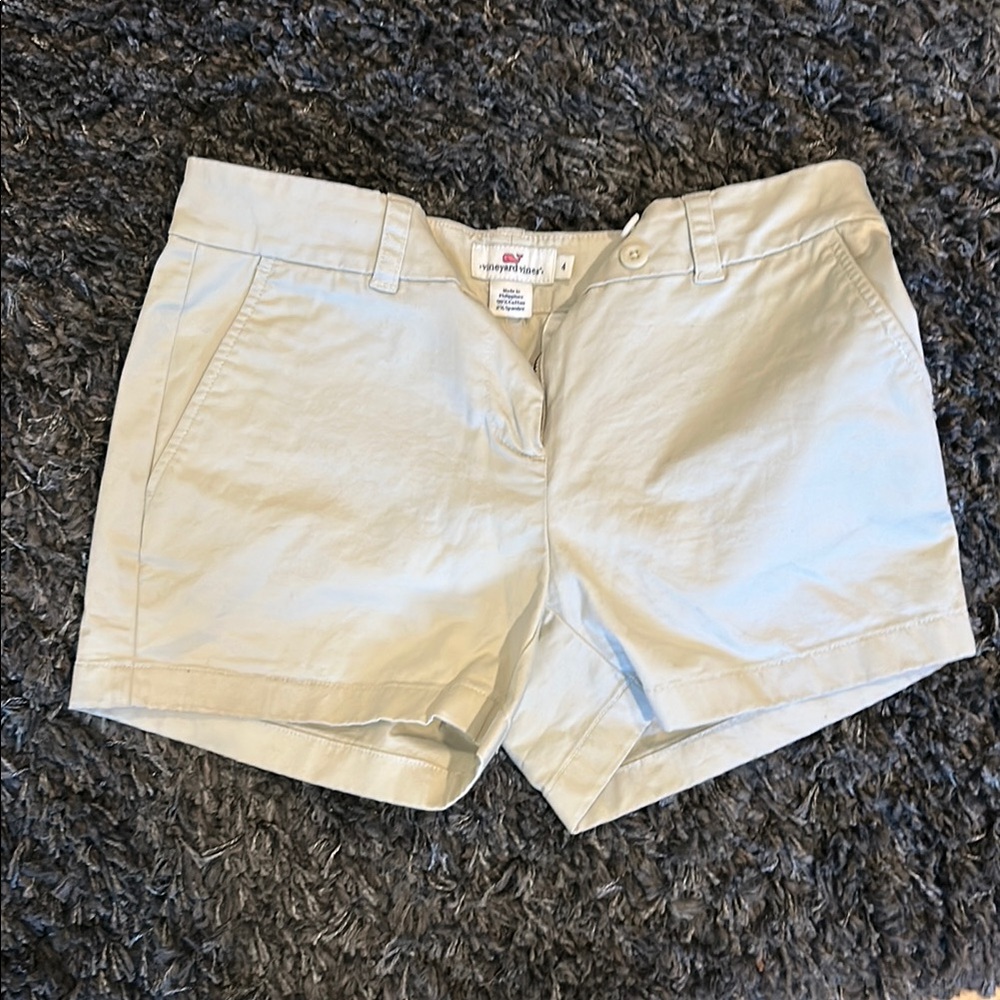 Vineyard Vines Light Khaki Shorts Casual Summer Essential